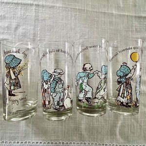 🌟🌟VINTAGE🌟🌟 Holly Hobbie American Greetings Glass Tumblers Set Of 4